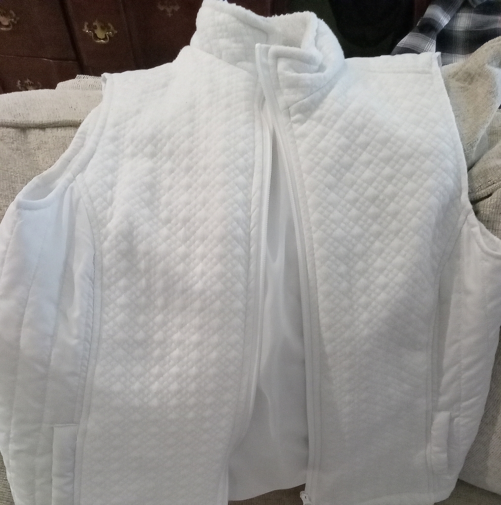 White lined vest